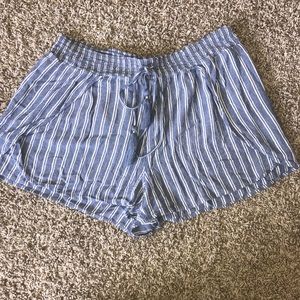 american eagle shorts!